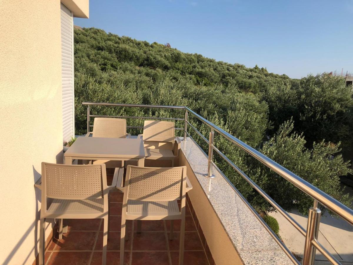 Villa Jurisic Tučepi Exterior foto